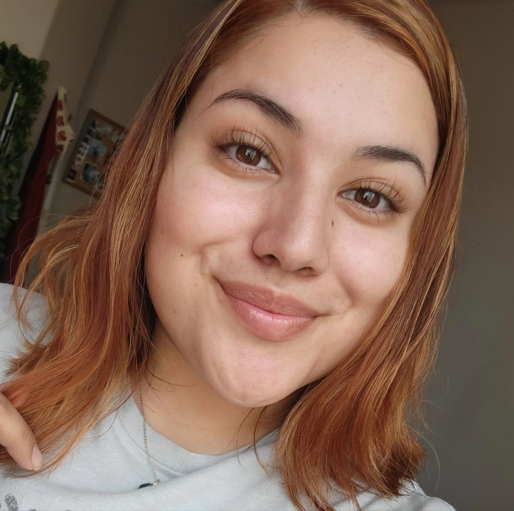 Meet your Posher, Anahi